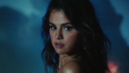 Selena Gomez & Rauw Alejandro, Baila Conmigo - Iconoclast Brasil. Director: Fernando Nogari